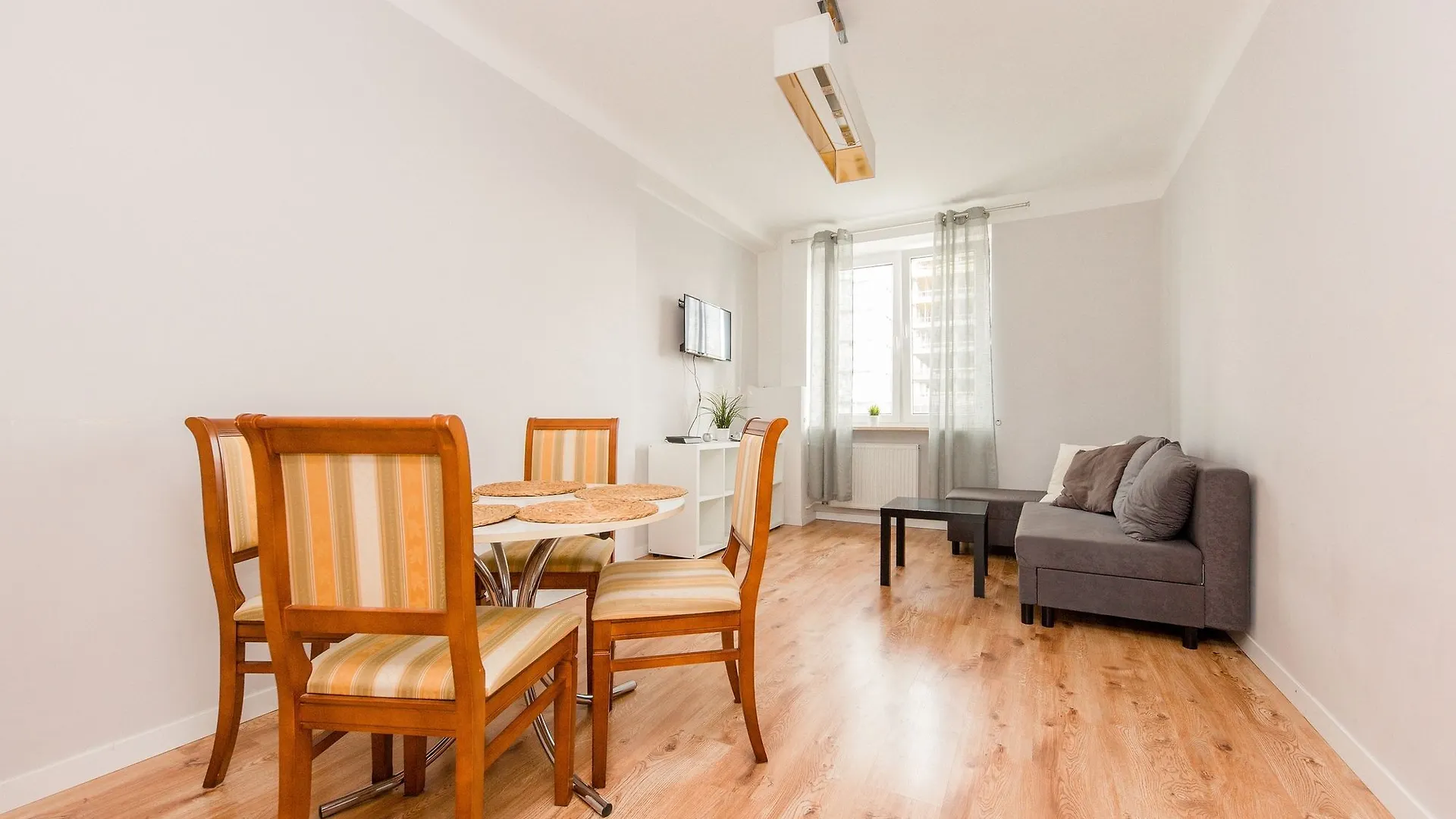 Shortstaypoland Marszalkowska B39 Warsaw Poland